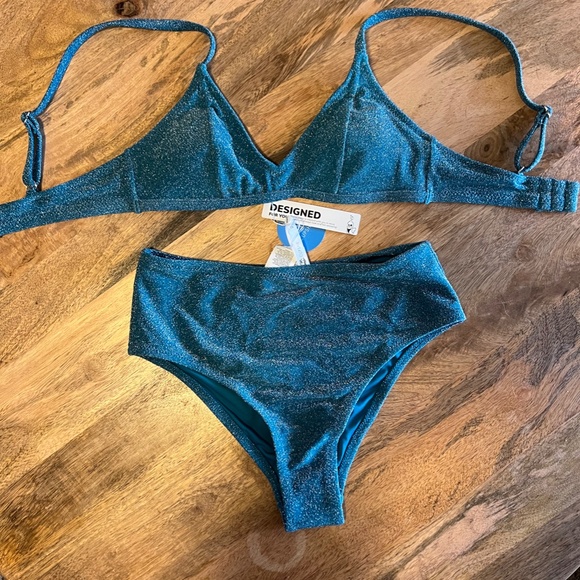 Cupshe Blue Shimmery Bikini - Picture 3 of 8
